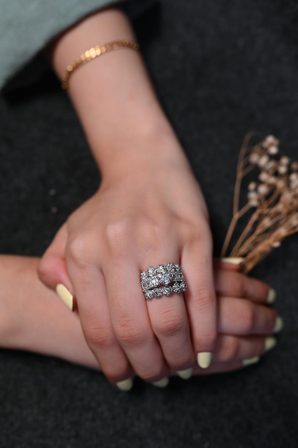 Multi-Band Diamond Cluster Ring