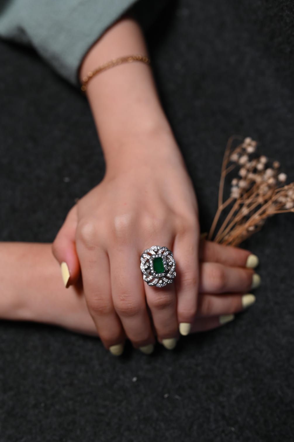 Green Glimmer silver ring