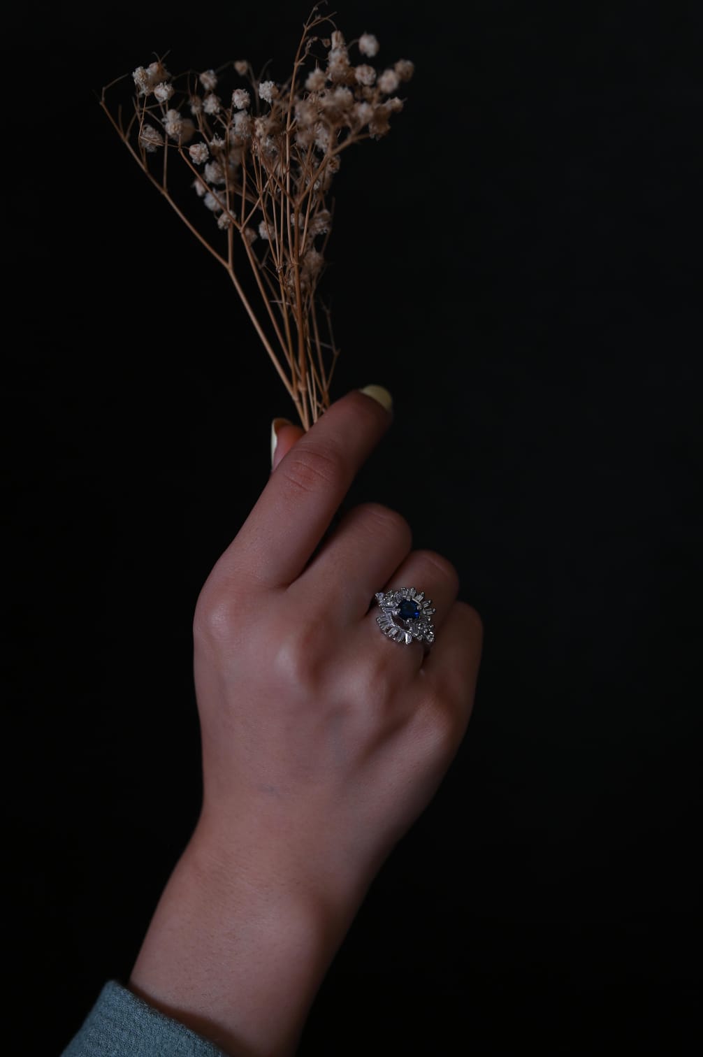 silver blue diamond ring