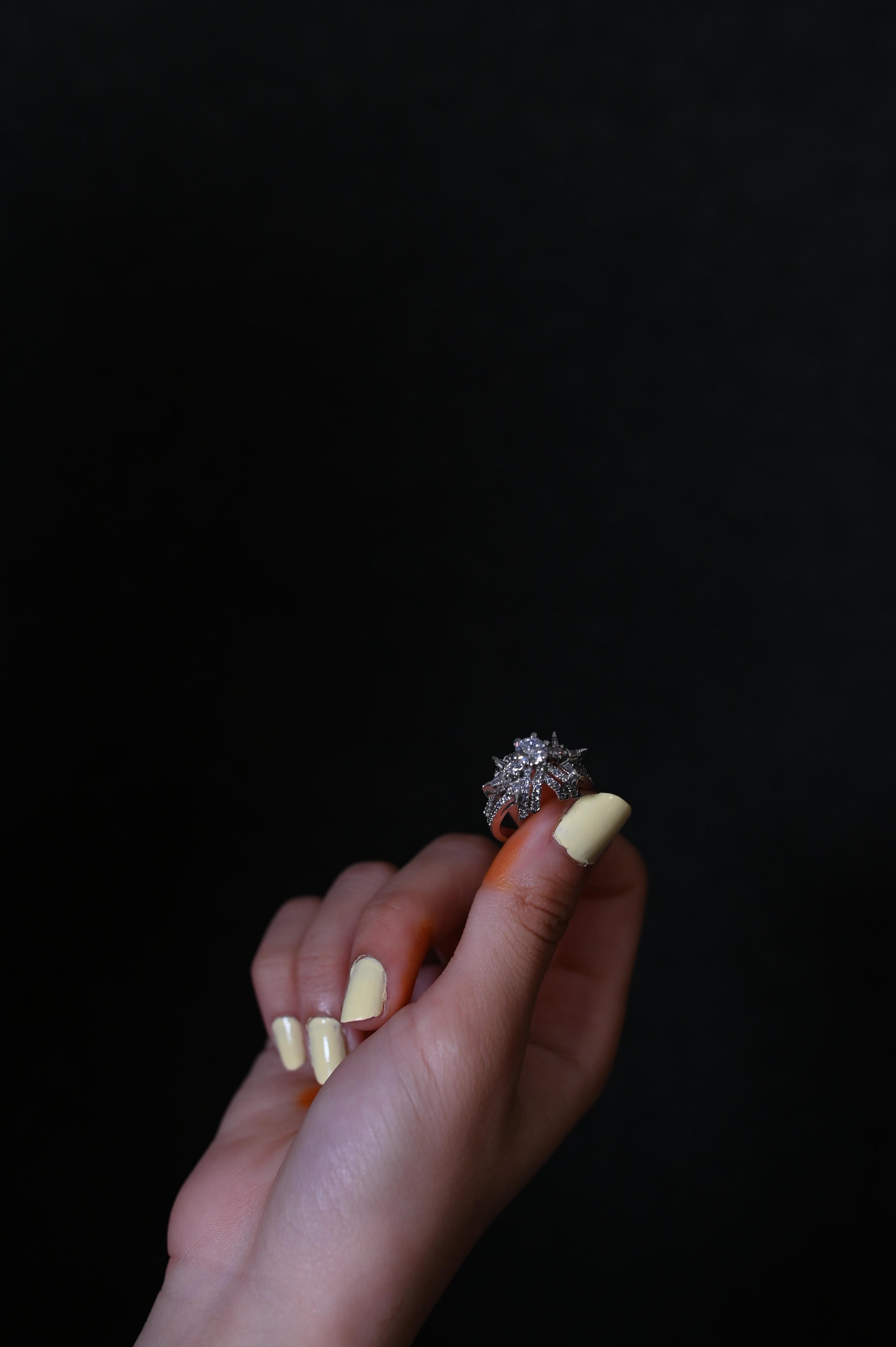 silver white zircon ring
