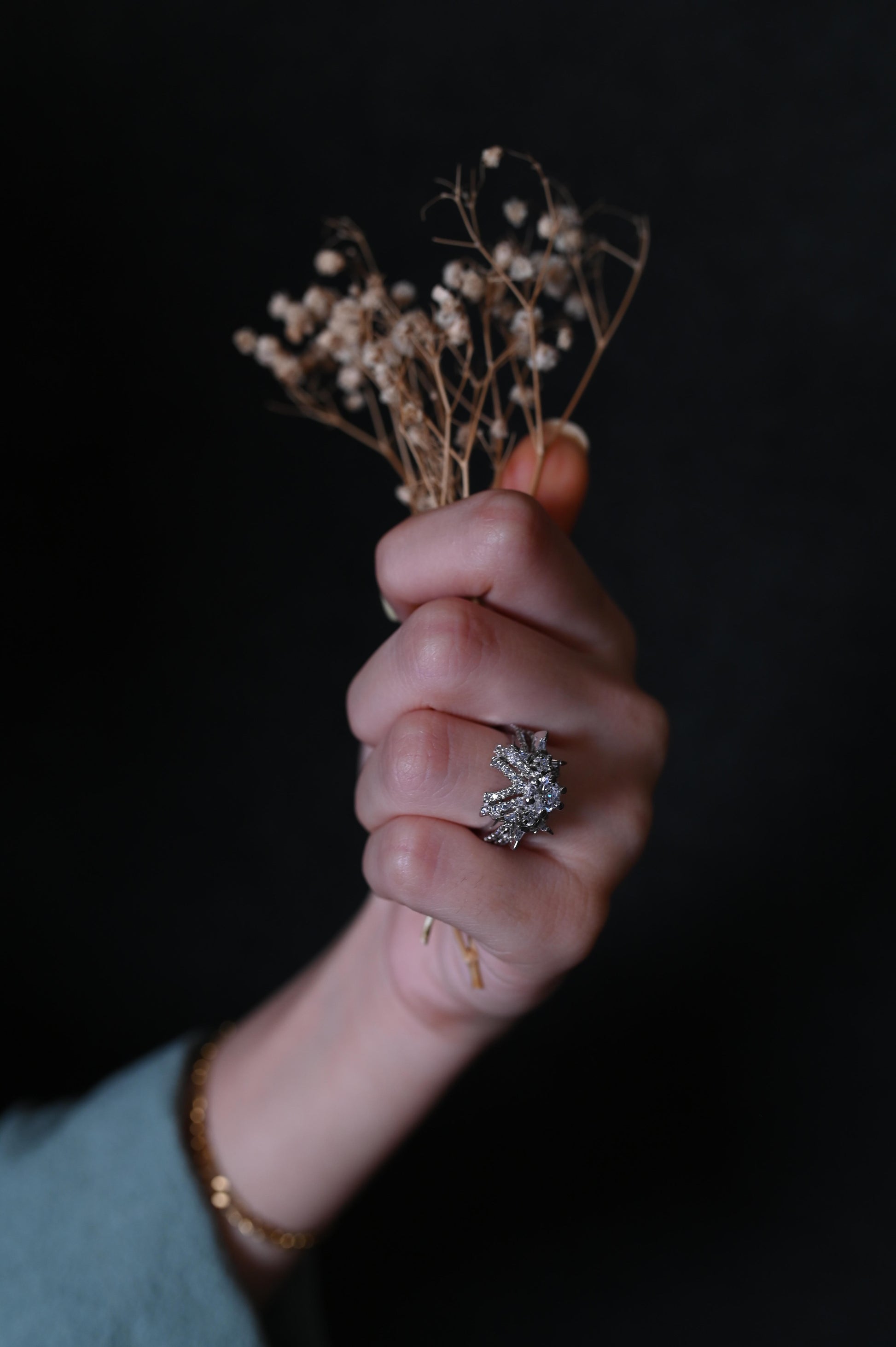 silver white zircon ring
